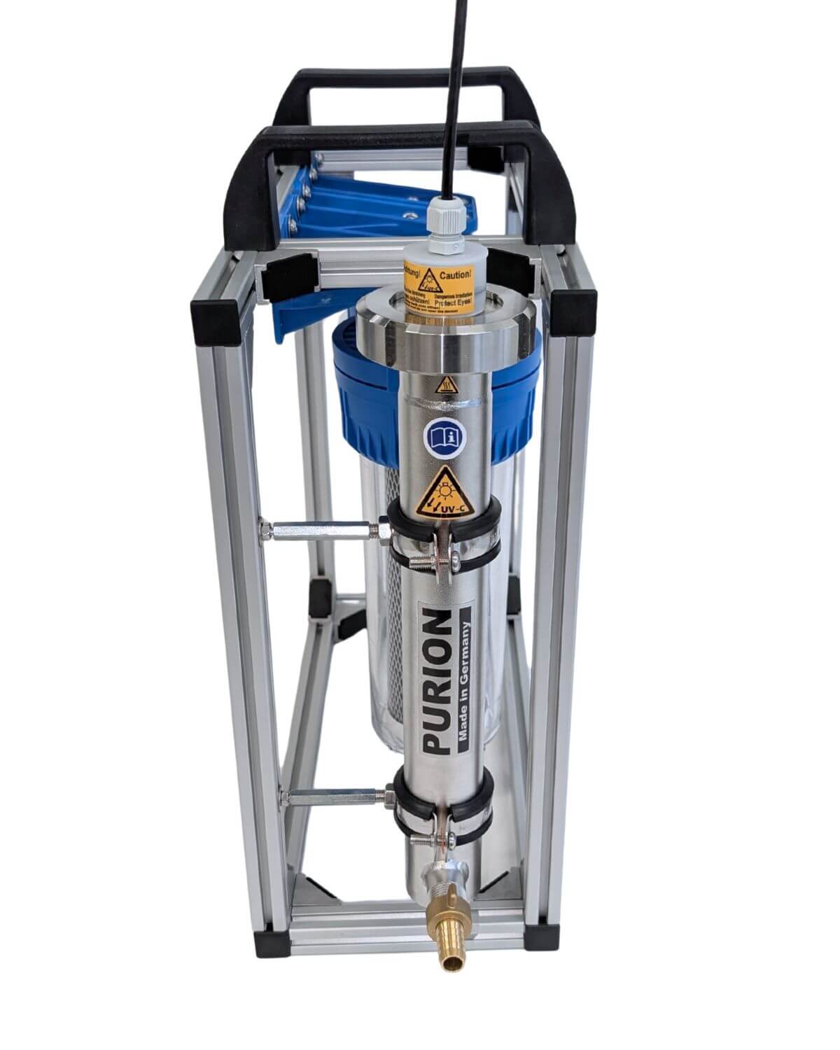 A PURION Slim Line da PURION GmbH é um aparelho portátil de filtragem de água para utilização móvel, composto por peças metálicas e de plástico numa estrutura de alumínio com pega e avisos de segurança.