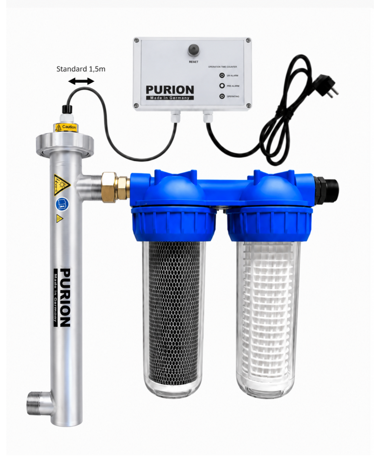 Das PURION 1000 Starter-Set der PURION GmbH ist ein Wasserfilter- und -reinigungssystem, das sich ideal als Wasserfilter-Starterpaket eignet. Es umfasst zwei blaue Filtergehäuse für eine effektive Trinkwasseraufbereitung, eine mit „PURION“ beschriftete UV-Einheit aus Edelstahl sowie einen Schaltschrank mit Netzkabel.