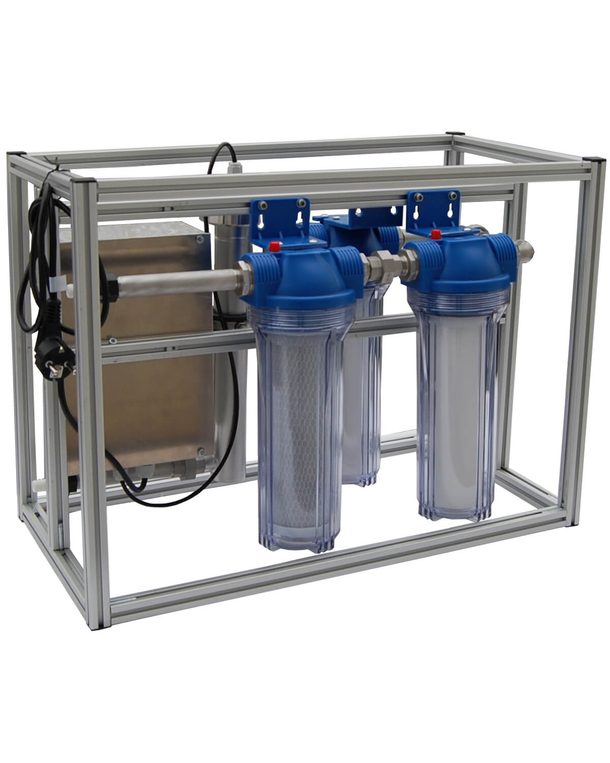 Ein Wasserreinigungssystem mit zwei blauen Wasserkrügen, ausgestattet mit dem Kompaktsystem MAX der PURION GmbH zur verbesserten Filterung und der PURION UV-C-Desinfektionslage zur Desinfektion. Zusätzlich,